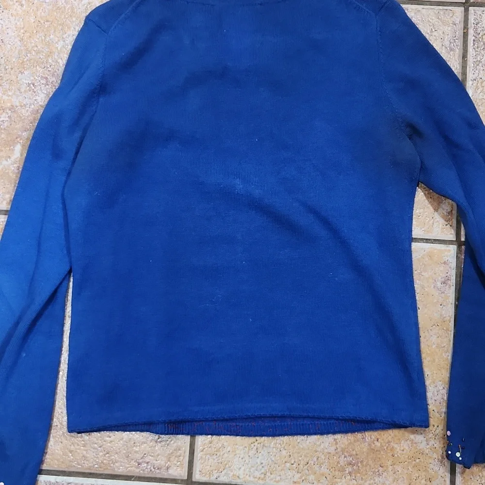 Michael Simon Blue Sweater with Colorful Sequin Santa - Picture 5 of 5